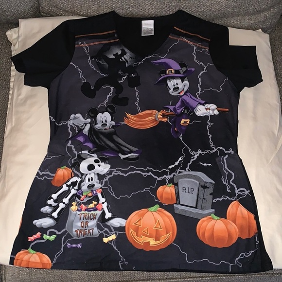 Gently Loved Disney Scrub Top Mickey Halloween Theme - Picture 1 of 7
